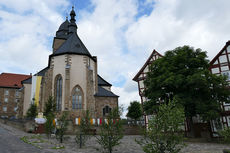 Fronleichnamsaltäre in den Naumburger Straßen (Foto: Karl-Franz Thiede)